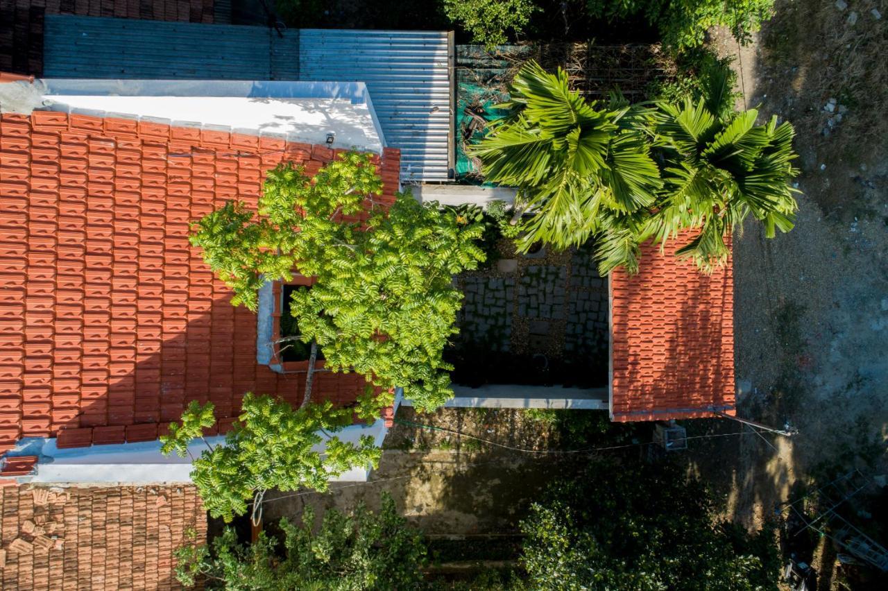 The Purple Hue Homestay Экстерьер фото